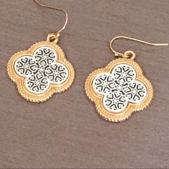 Boho Clover Shape Moroccan Filigree Earrings NWT - Picture 7 of 8